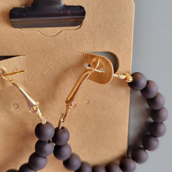 Black Beaded Hoop Earrings Gold Tone Latch Back 1.5" NWT Boho Statement 1980's - Picture 5 of 8